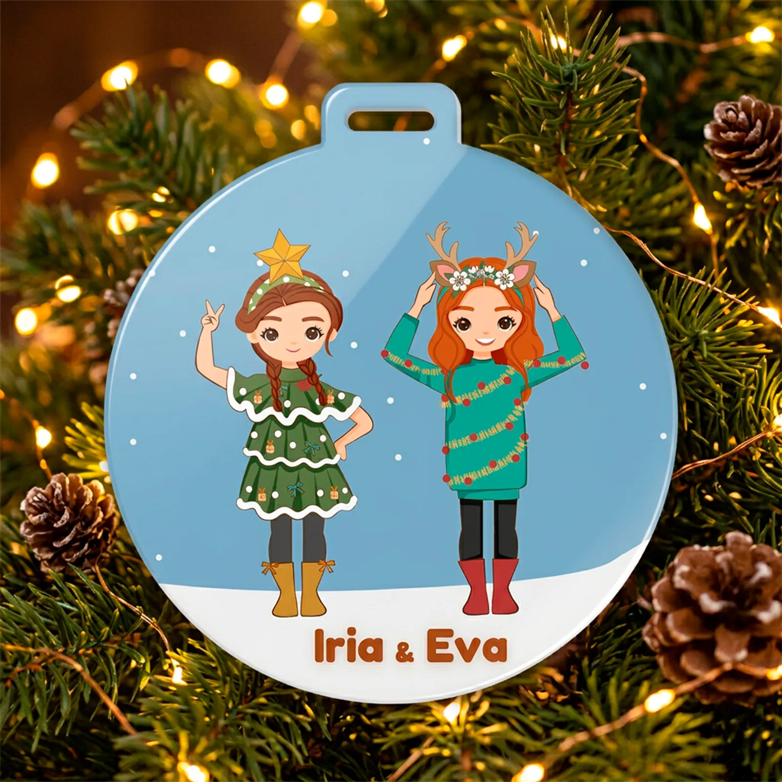 Adorno navideño personalizado con dos peques disfrazadas y nombres - Imagen 2