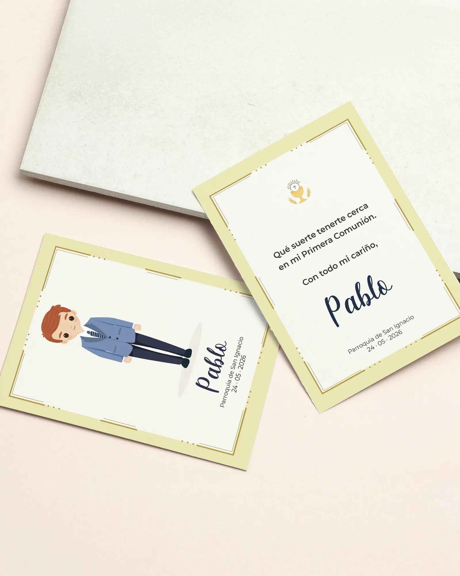 Recordatorio de primera comunión personalizado en tonos azul elegante
