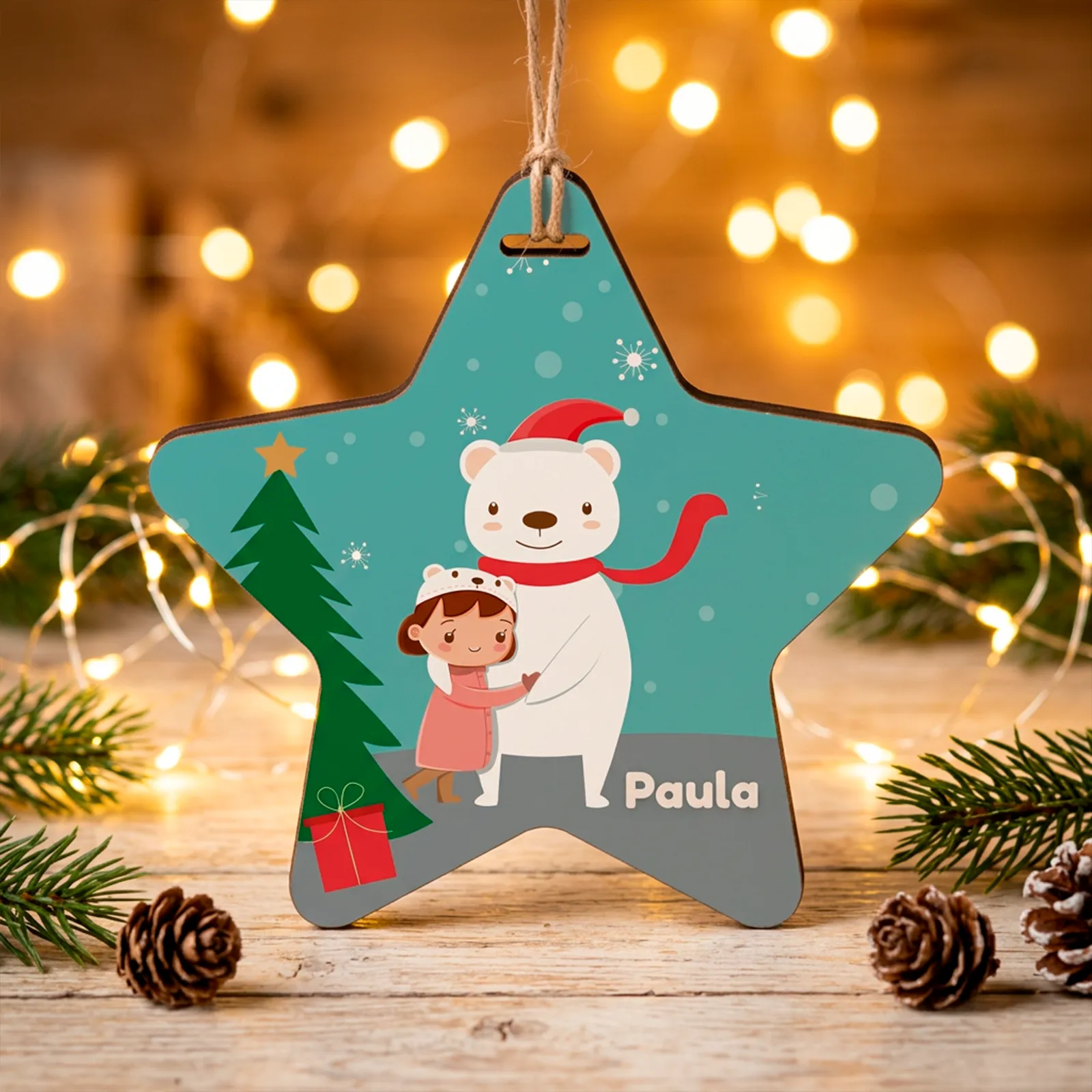 Adorno estrella personalizado con niña, oso polar y nombre