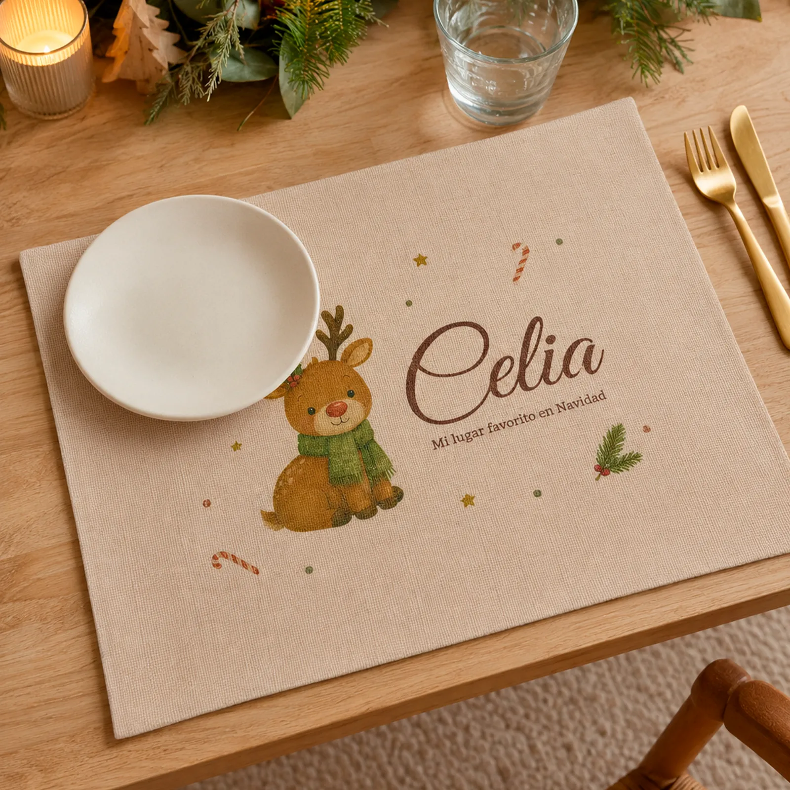 Salvamantel navideño personalizado con ciervito y nombre Celia